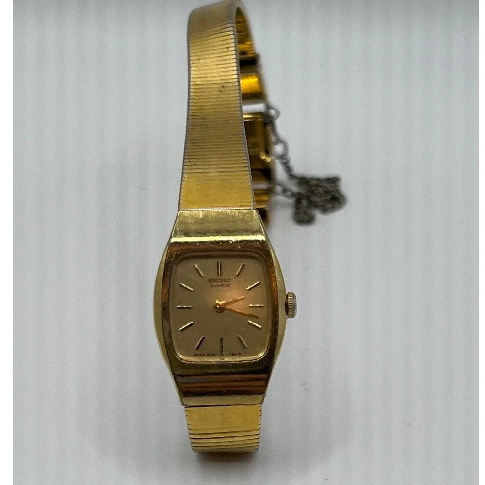 Seiko Watch Womens OS Gold Good Vintage Quartz Tonneau 2C20-5559 Safety Chain